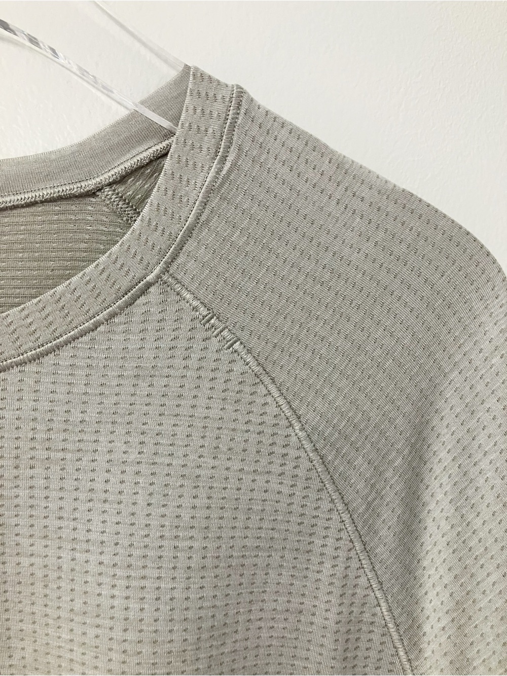 Lululemon | Gray Metal Vent Tech Tee XL Athletic Gym Minimalist Neutral Workout - Picture 3 of 5